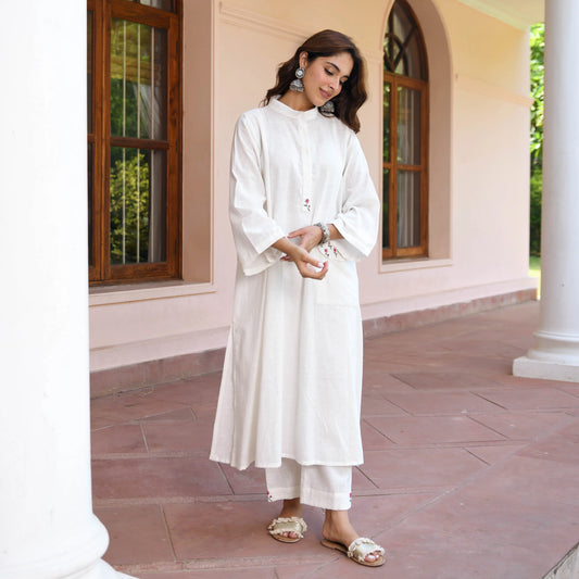 Vyana White Cotton Slub Hand Embroidered Kurta Set
