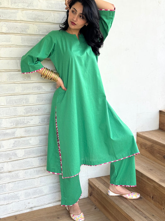 "Zara" - Solid Green Relaxed Fit Cotton Kurta Set