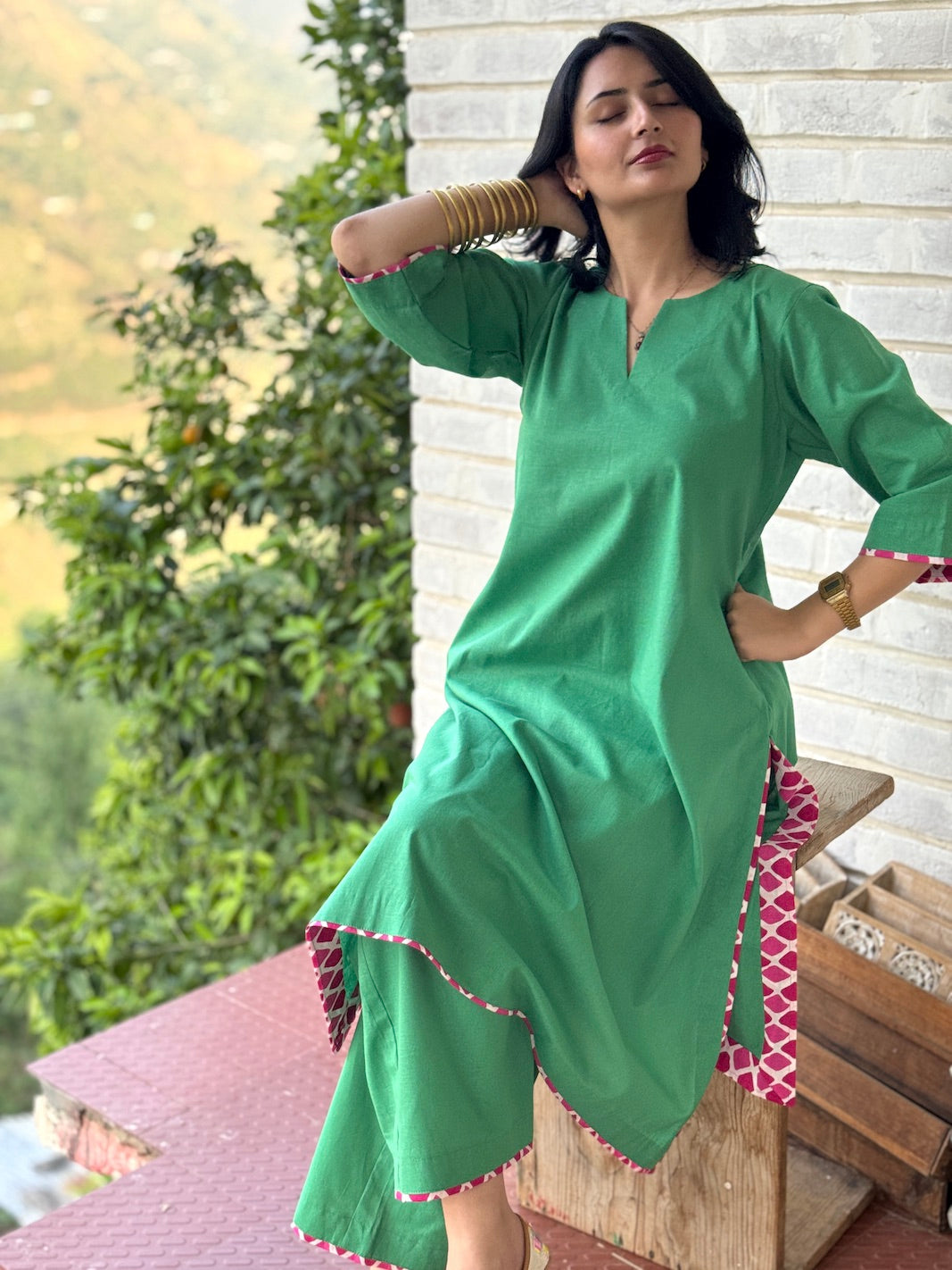"Zara" - Solid Green Relaxed Fit Cotton Kurta Set