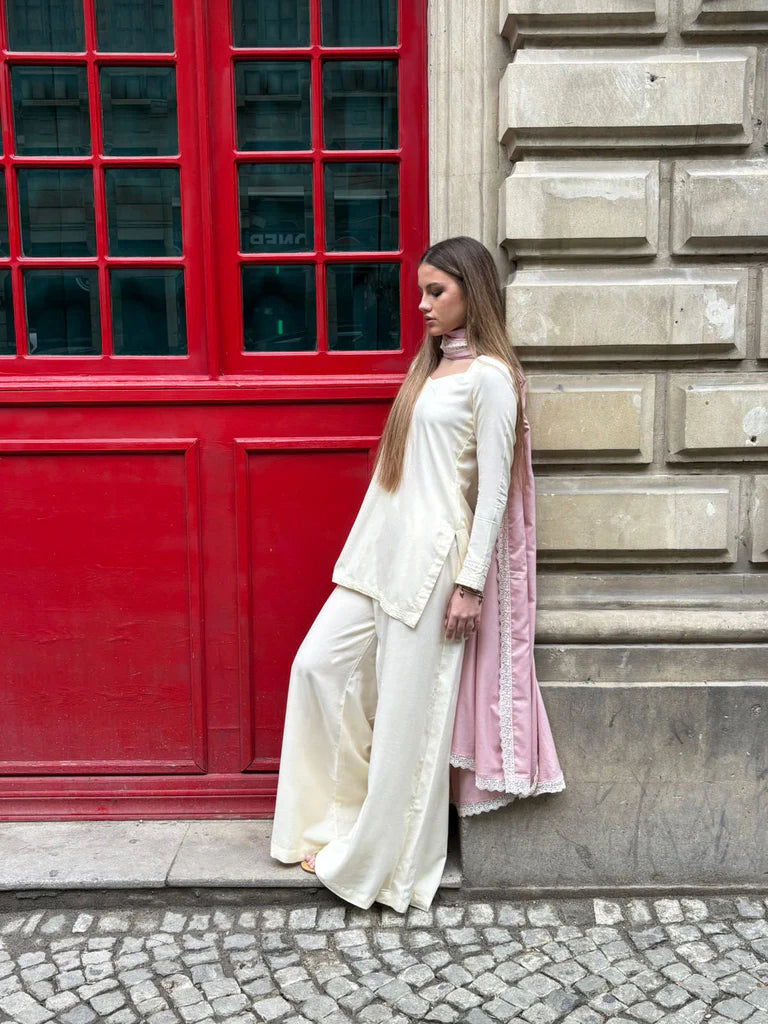 "Ruhani" – Cream Premium Rayon Co-ord Set with Lace-Edged Pink Dupatta