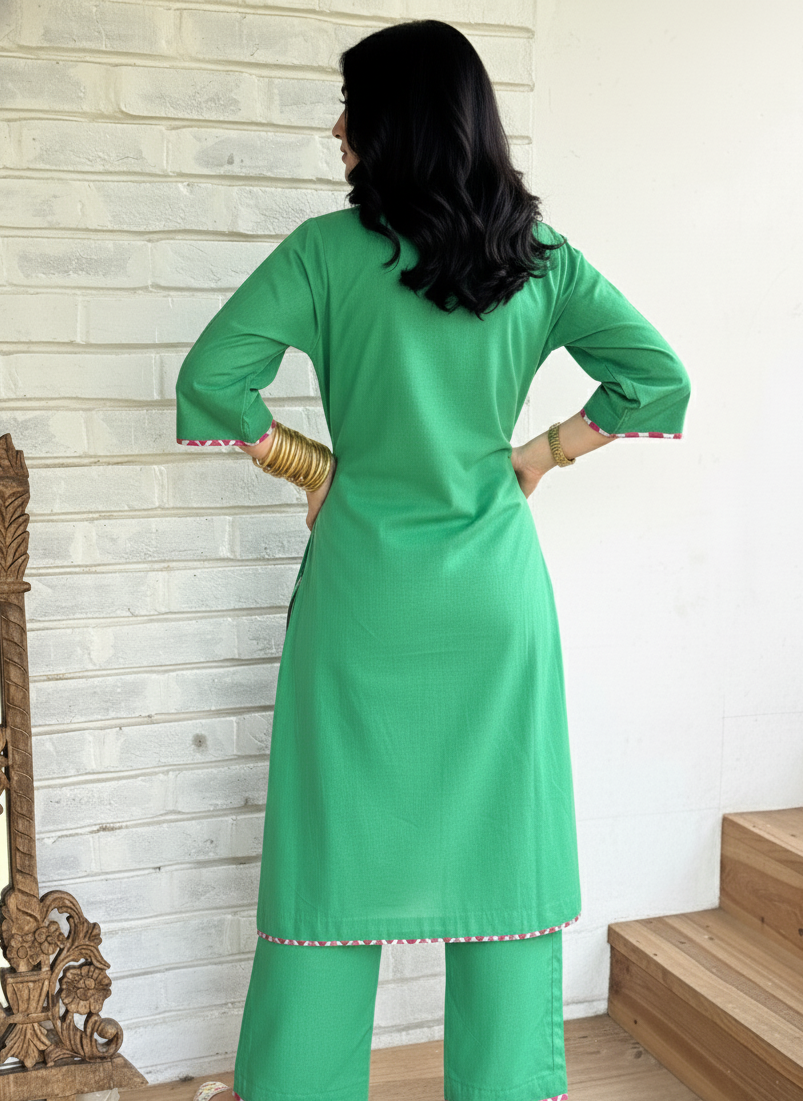 "Zara" - Solid Green Relaxed Fit Cotton Kurta Set