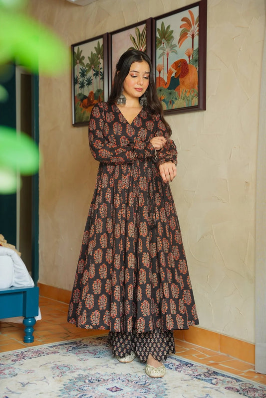 Raatgul & Neelakshi Angrakha Kurta Set