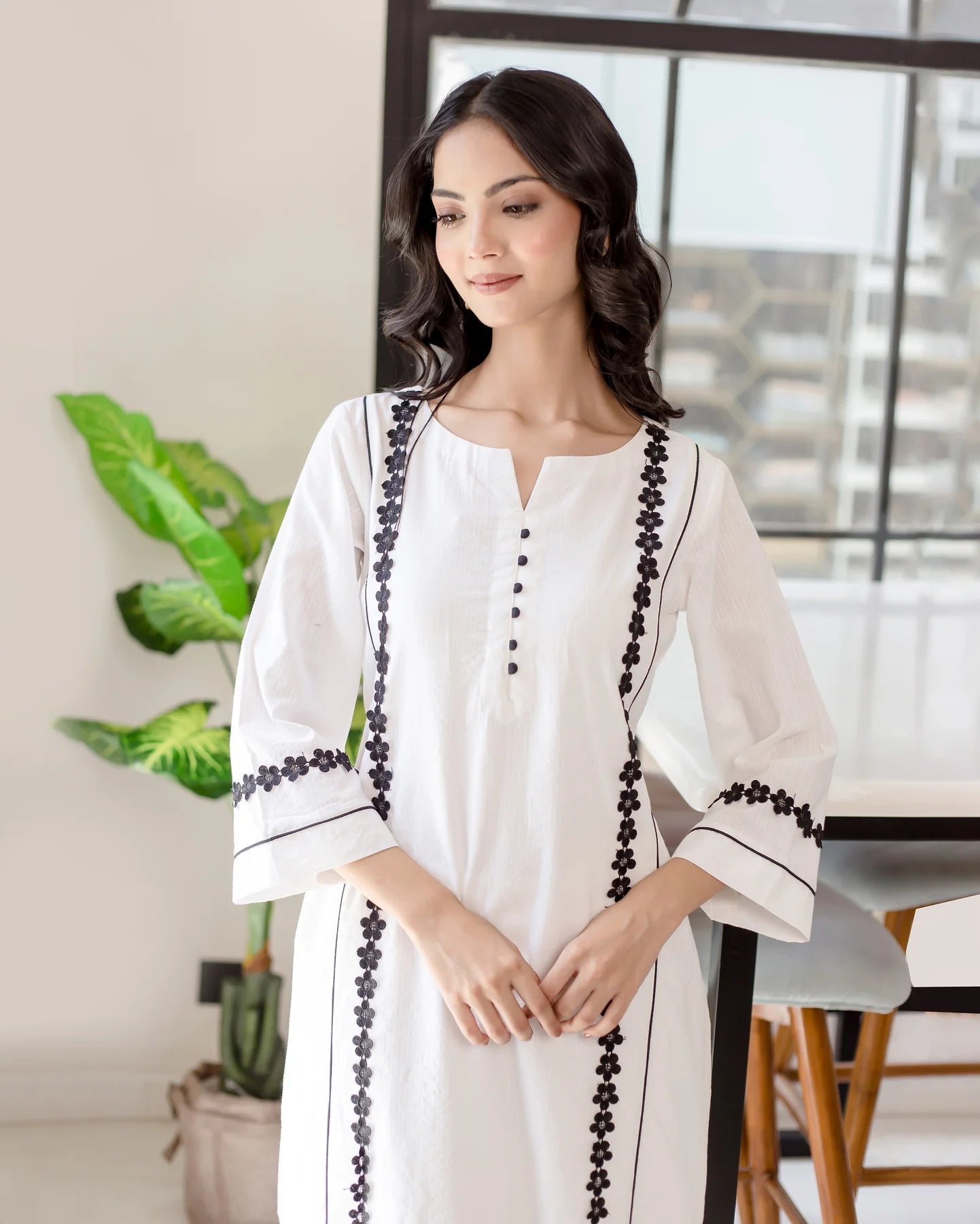 Shvetra White Cotton Flex Kurta Pant Set with Black Thread Accents