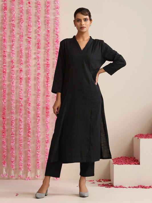 Noor Black Essence – Cotton Slub Kurta Set