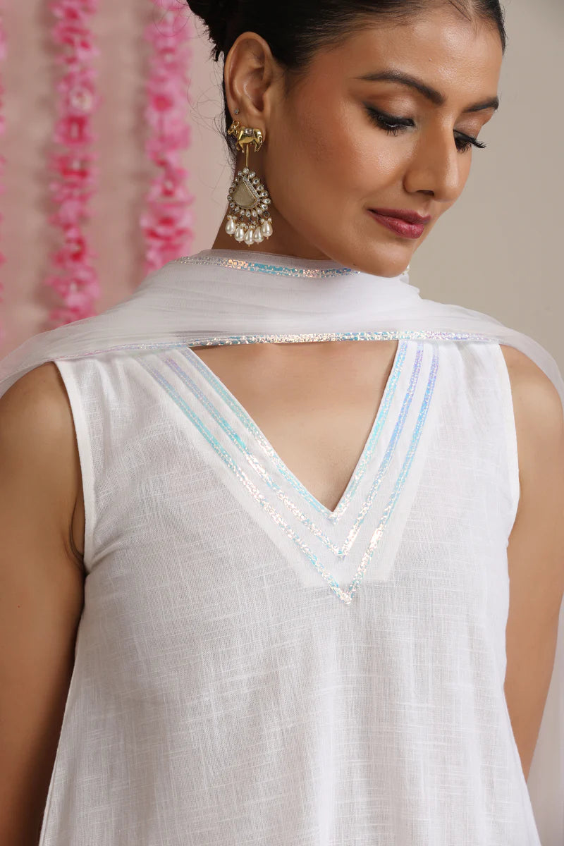 Ruhani Ivory Whisper – Cotton Slub Kurta Pant Dupatta Set