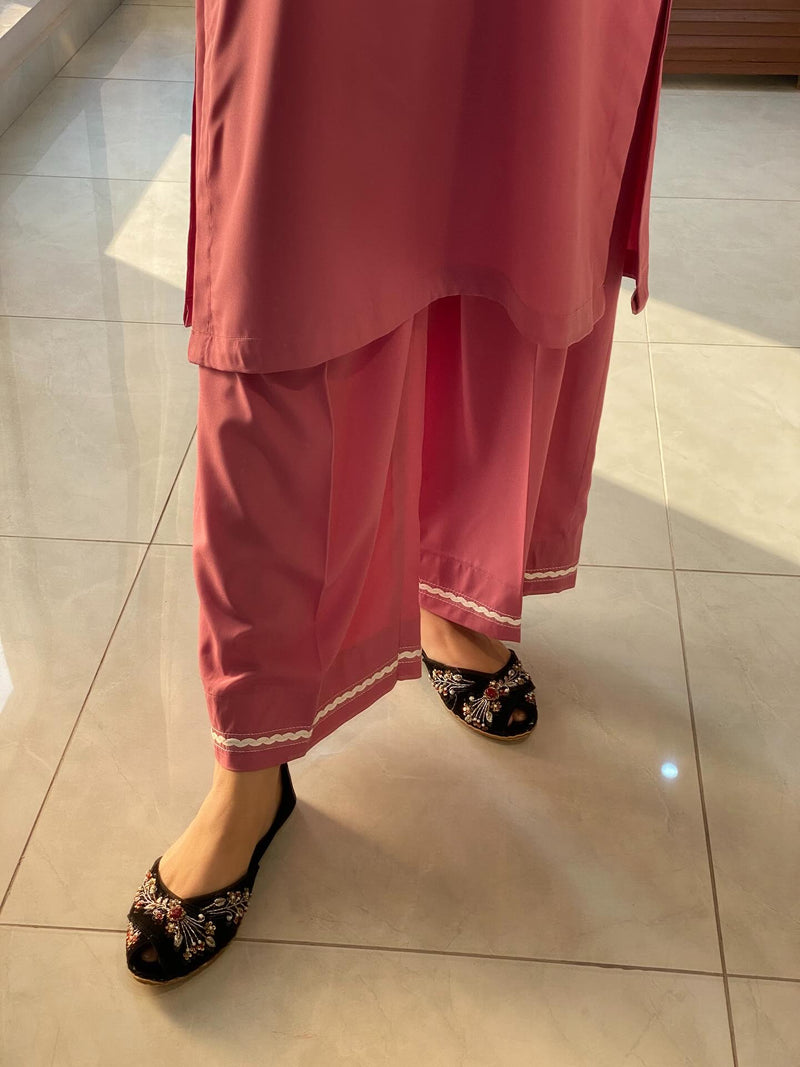 "Zaira" — Mauve Pink Premium Rayon Co-ord Set with Scalloped Lace Detailing