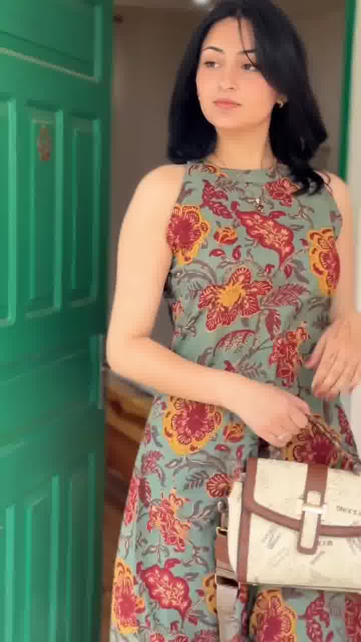 Premium Cotton Kurti  – Halterneck Pichwai  Sleeveless Styles