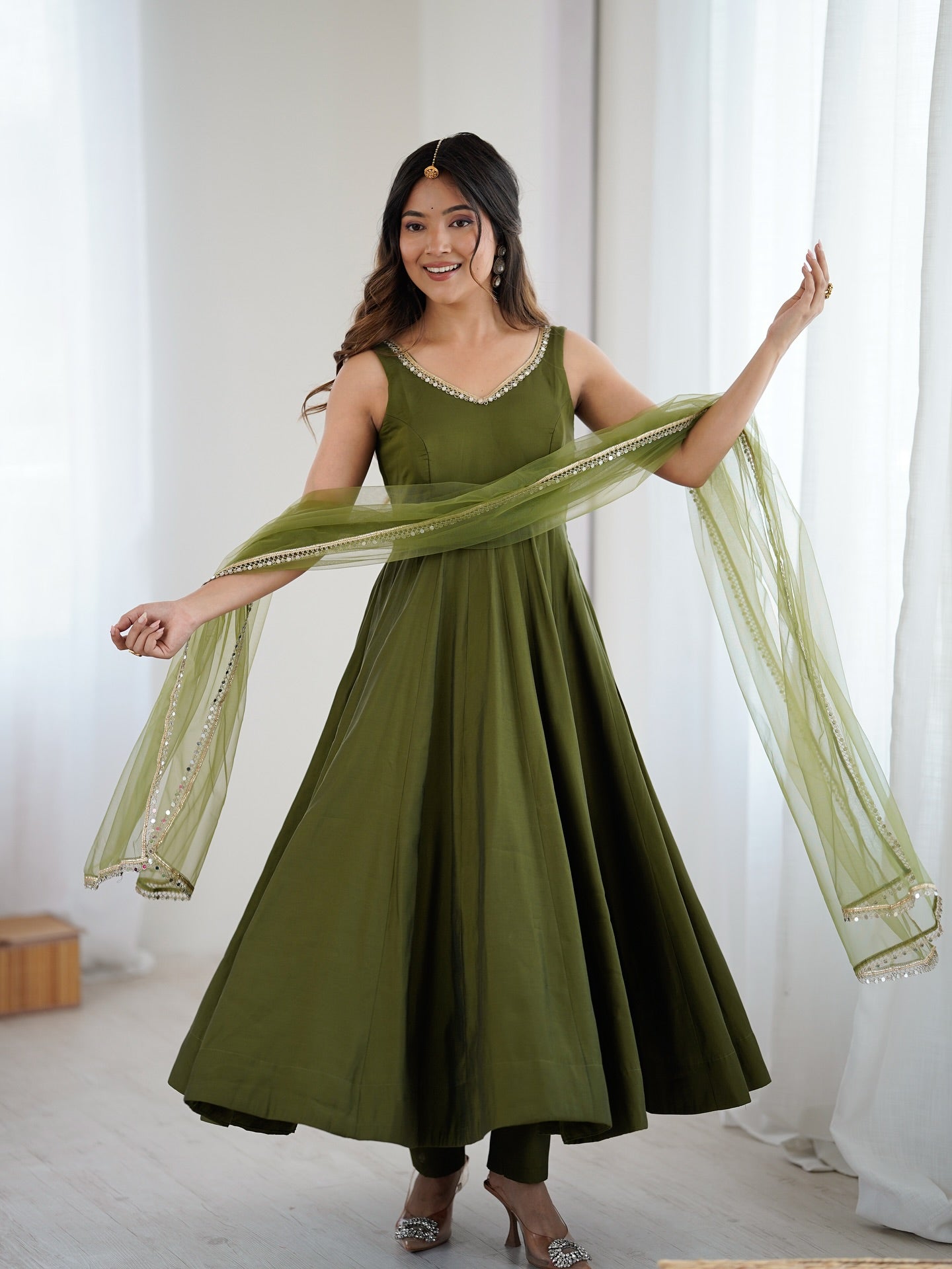 Rang-e-Noor: Dhirai’s Festive Chanderi Collection